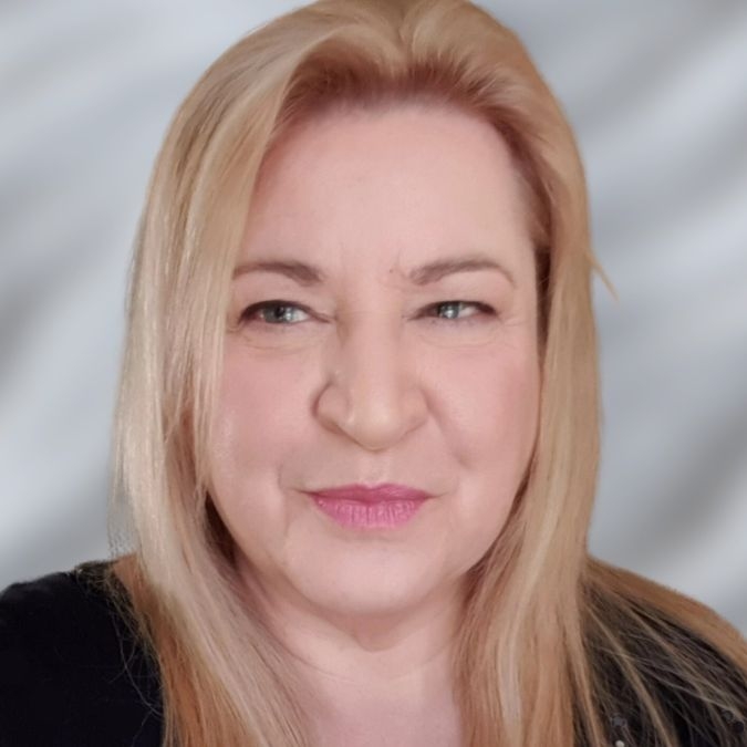 Maya Mendoza